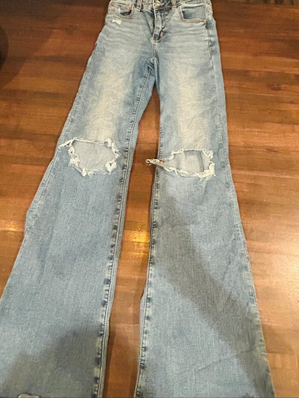 American Eagle blue distressed flare jeans, regular size 000